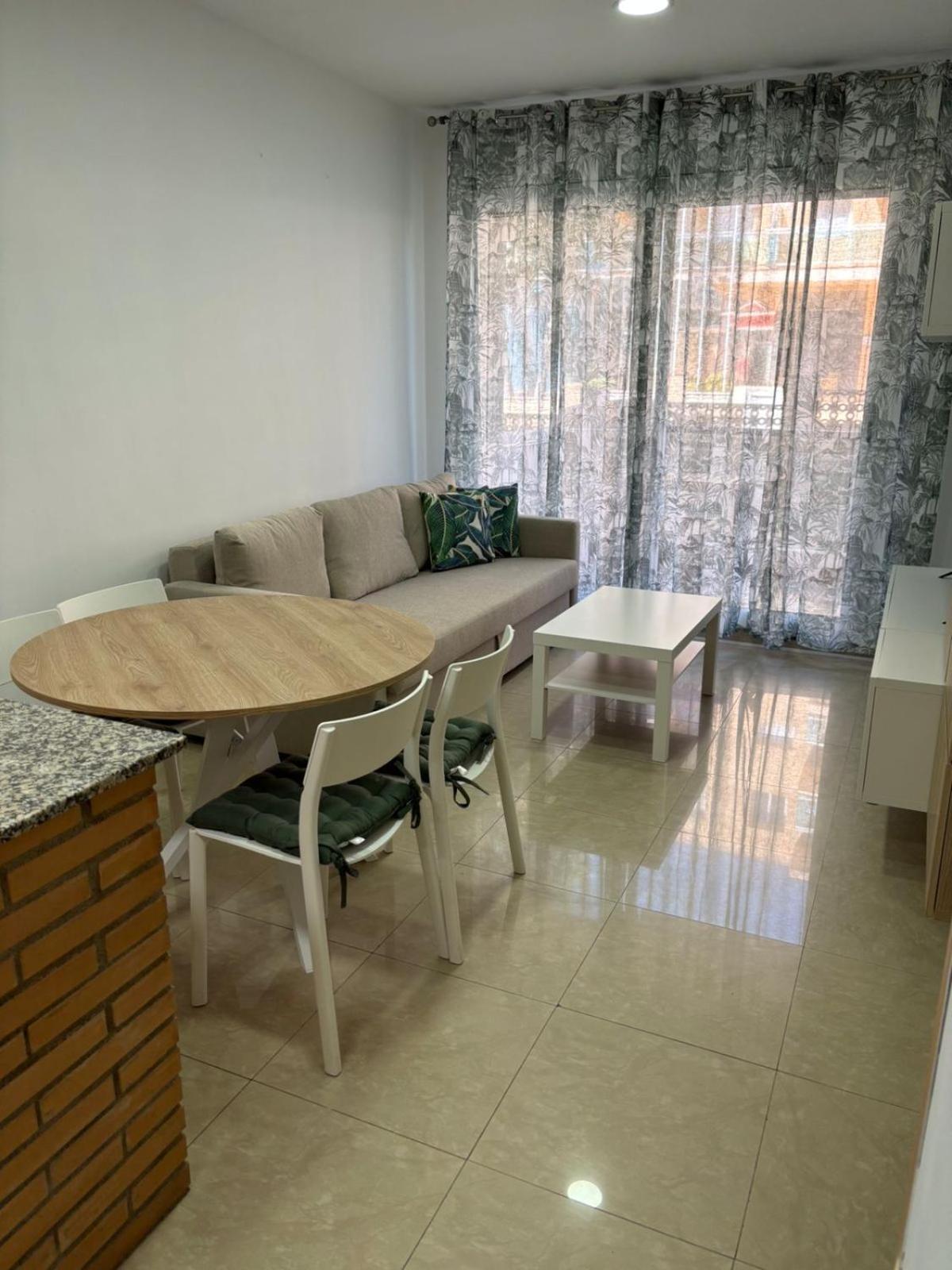 Family Relax Salou Apartment ภายนอก รูปภาพ